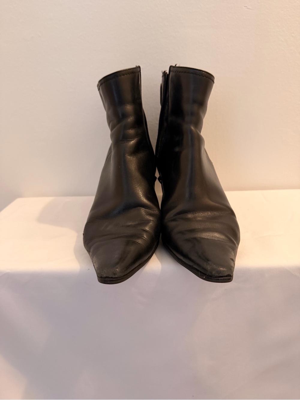 Anne Klein Black Pointed Ankle Boots size 9